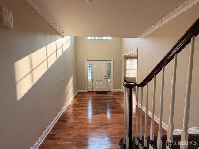 Building Photo - 87 Timberhill Dr