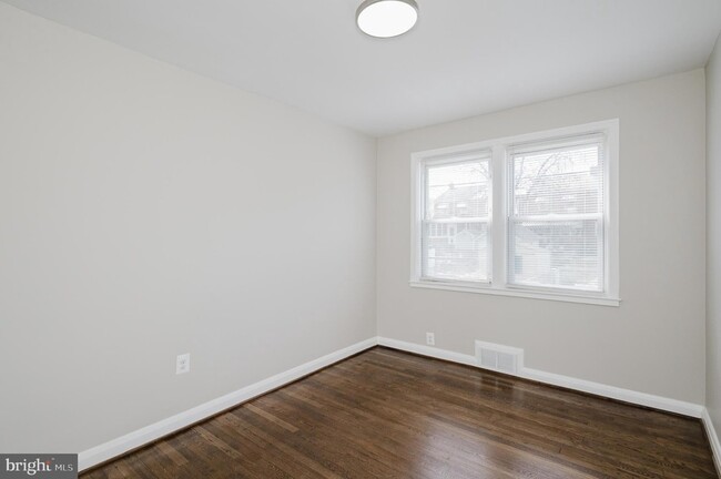Building Photo - 72 Stemmers Run Rd