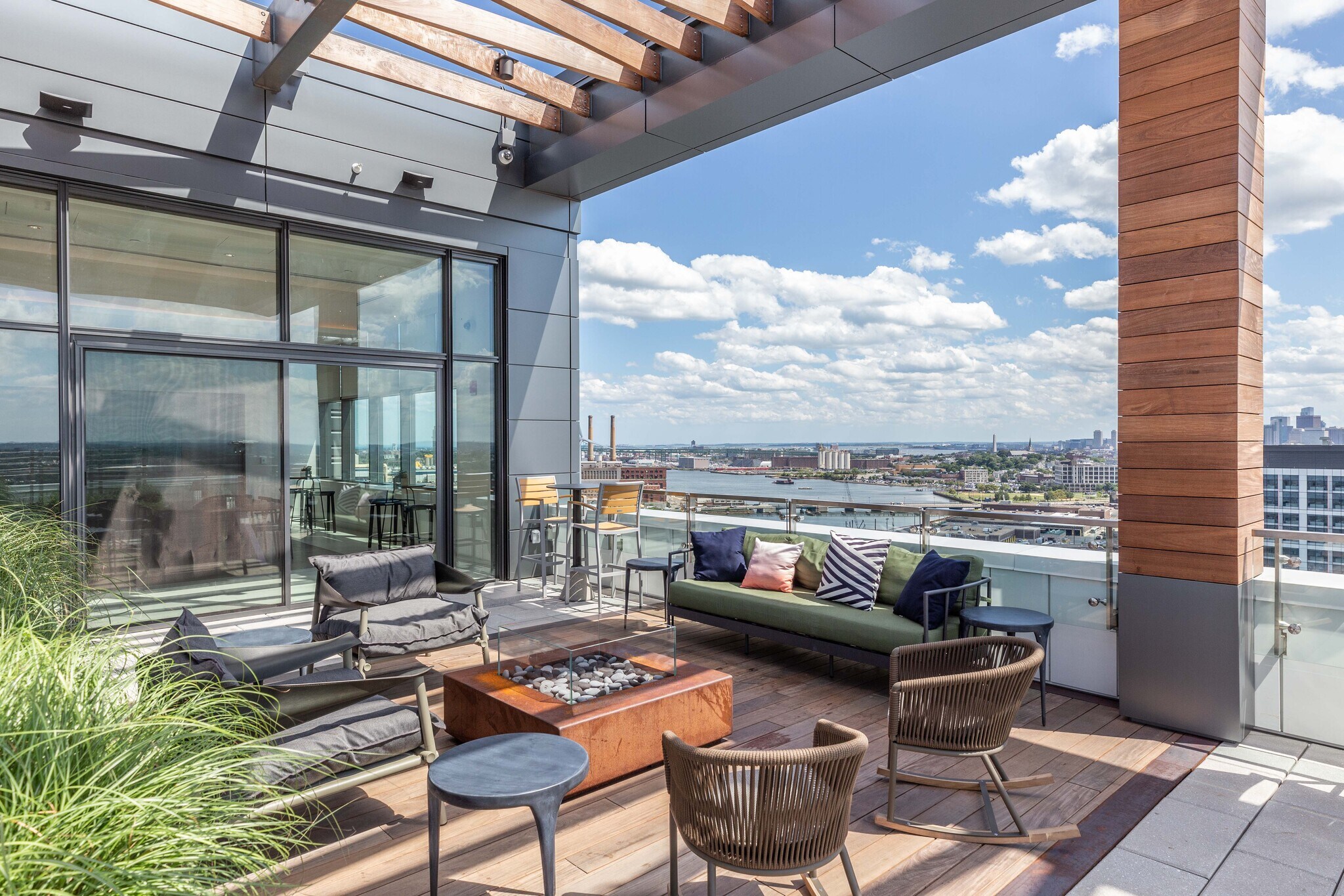 Building Photo - 480 Foley St