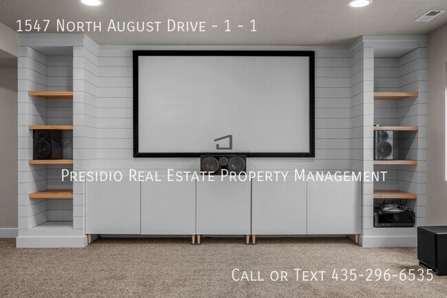 Building Photo - 1547 N August Dr