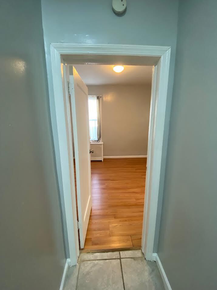 Building Photo - 425 Leslie St