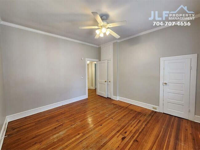 Building Photo - Cute 2 Bed/1 Bath Ranch in Downtown Kannapolis!