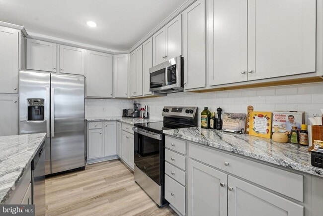 Building Photo - 21950 Garganey Ter