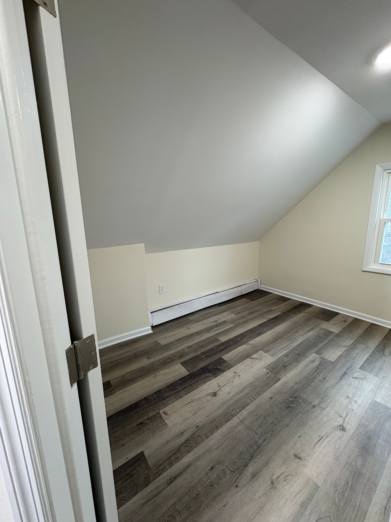 Bedroom 3 - 305 W Clay Ave