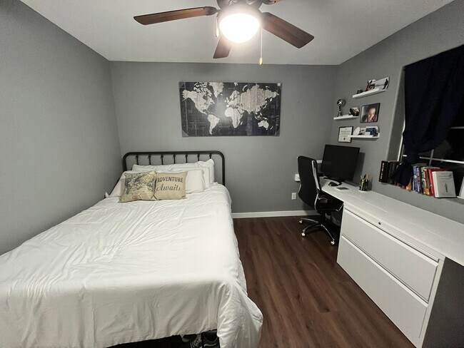 Building Photo - VILLA CHAPARRAL