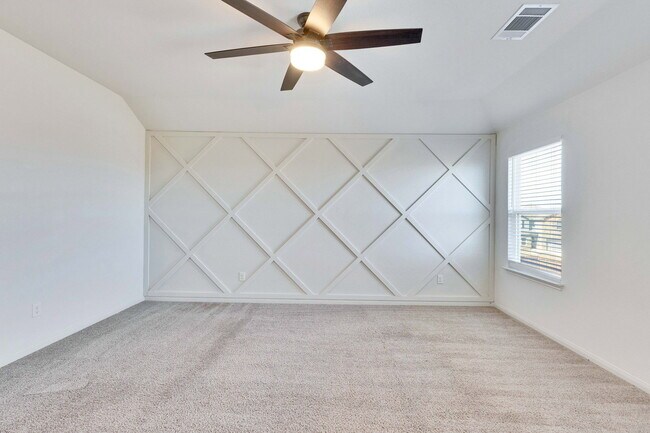 Building Photo - 18512 Quiet Range Dr