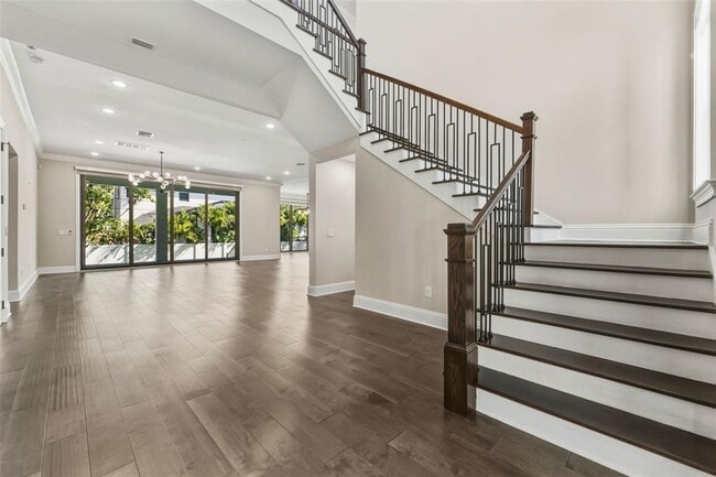 Building Photo - 481 W Davis Blvd