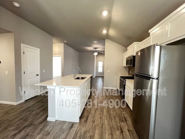 Building Photo - 2617 NW 199th St