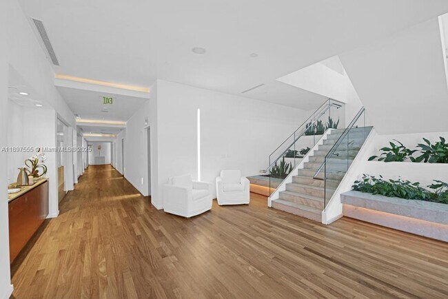 Building Photo - 1040 Biscayne Blvd