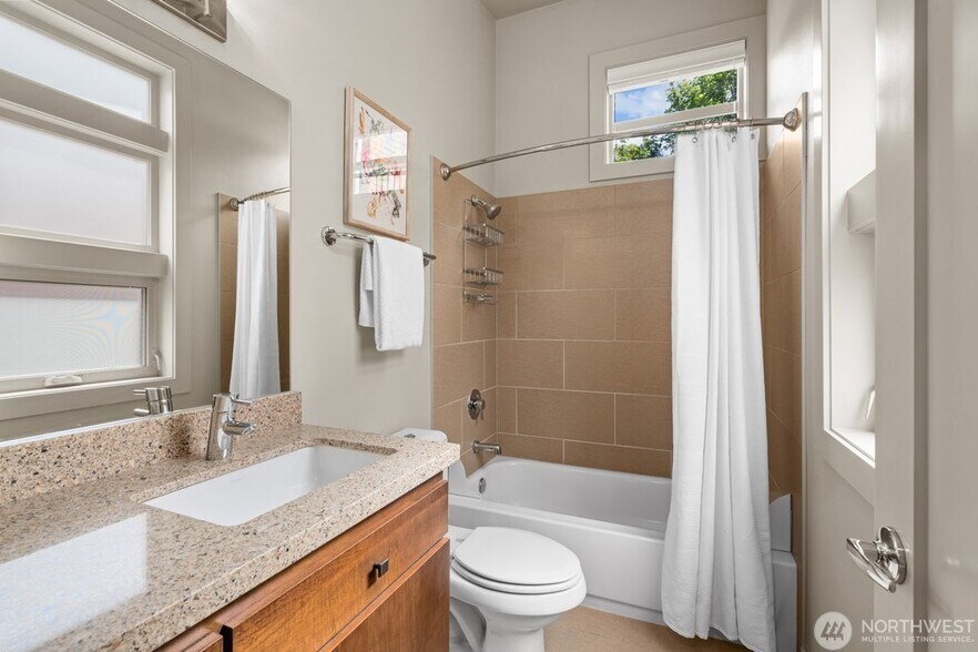 Building Photo - 7747 Sand Point Way NE