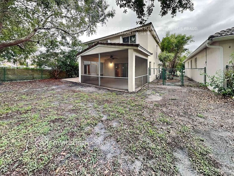 Building Photo - 1843 Magliano Dr