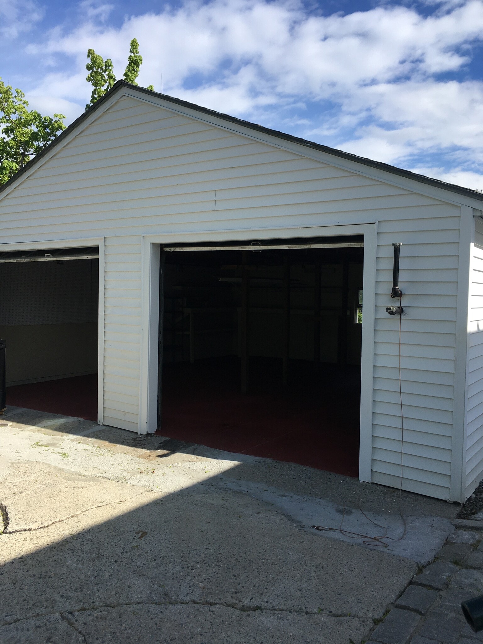 Building Photo - 11 Adams Ct