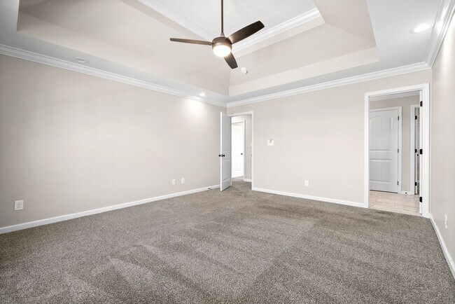 Building Photo - 205 Elwell Rd
