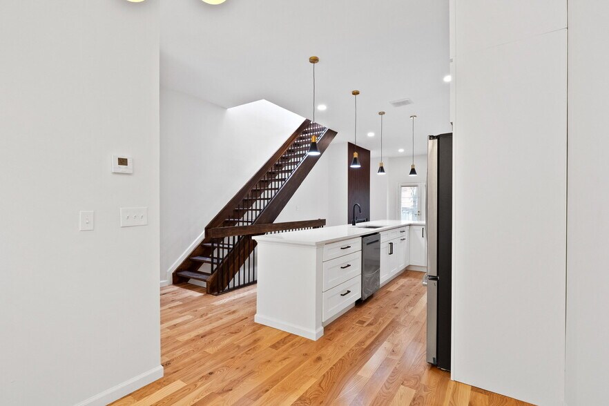 Building Photo - 4303 Laclede Ave