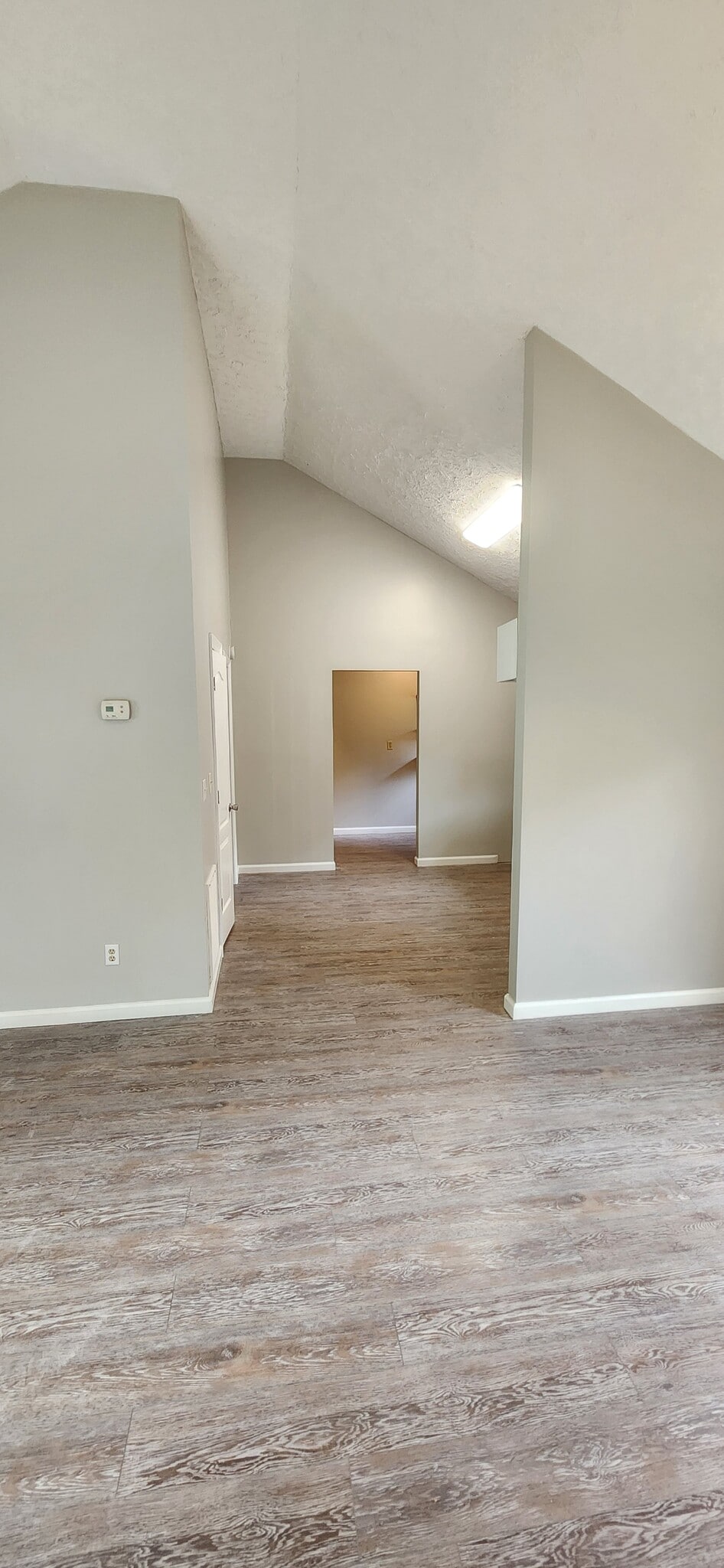 Building Photo - 103 Schmitt Ln