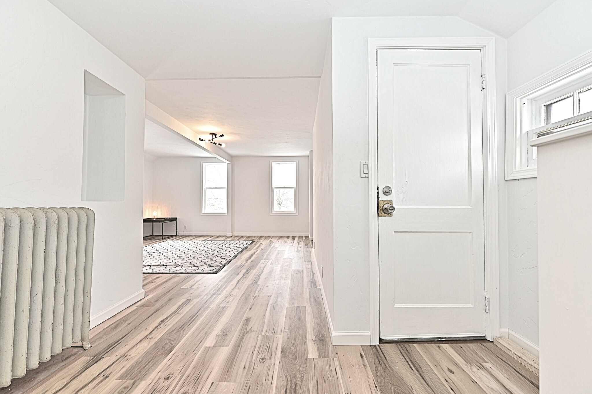 Building Photo - 2316 2nd Ave W