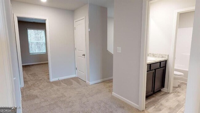 Building Photo - 178 Goodall Woods Dr