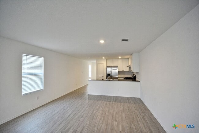Building Photo - 2410 Broken Arrow