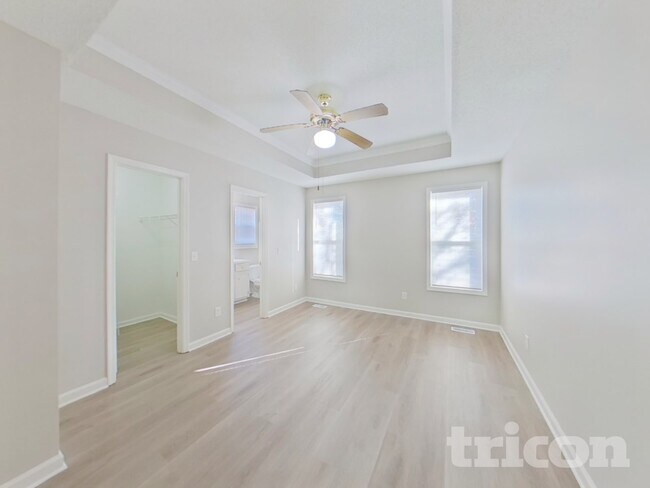 Building Photo - 118 Goldleaf St