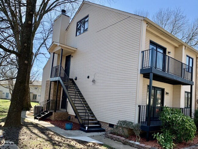 Building Photo - $500 off one month.  Call for details. "Ch...