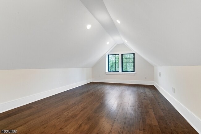 Building Photo - 651 Grove St