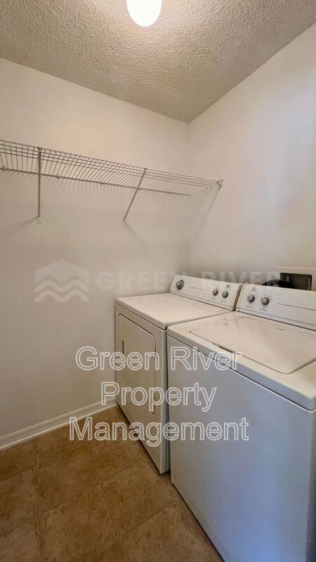 Building Photo - 5285 Brighton Park Ln