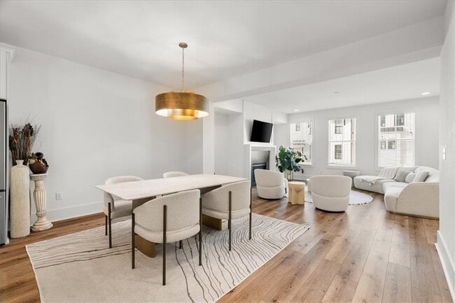 Building Photo - 5862 Westin Rd