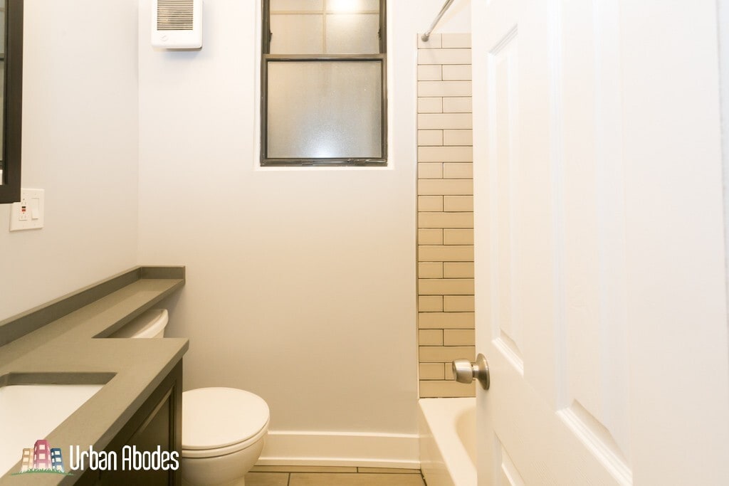 Building Photo - 4847 N Damen Ave