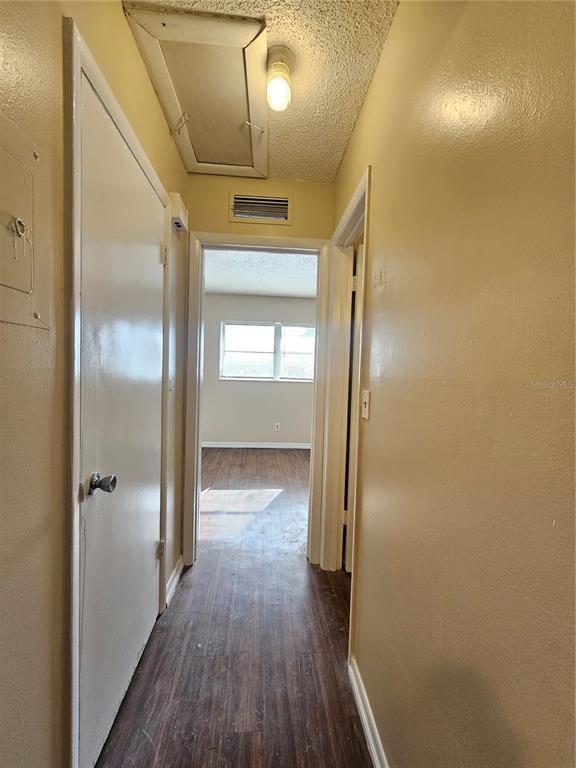 Building Photo - 201 Northwest Jefferson Cir N