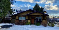 Building Photo - Charming 2 BR / 2 BA Craftsman Northwest C...