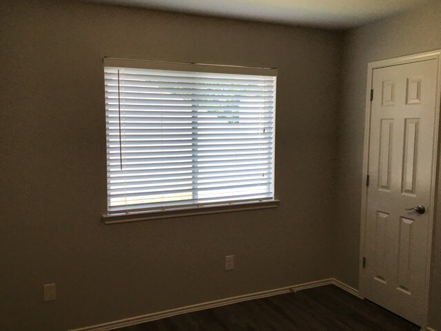 Building Photo - 5114 Chase Court Dr
