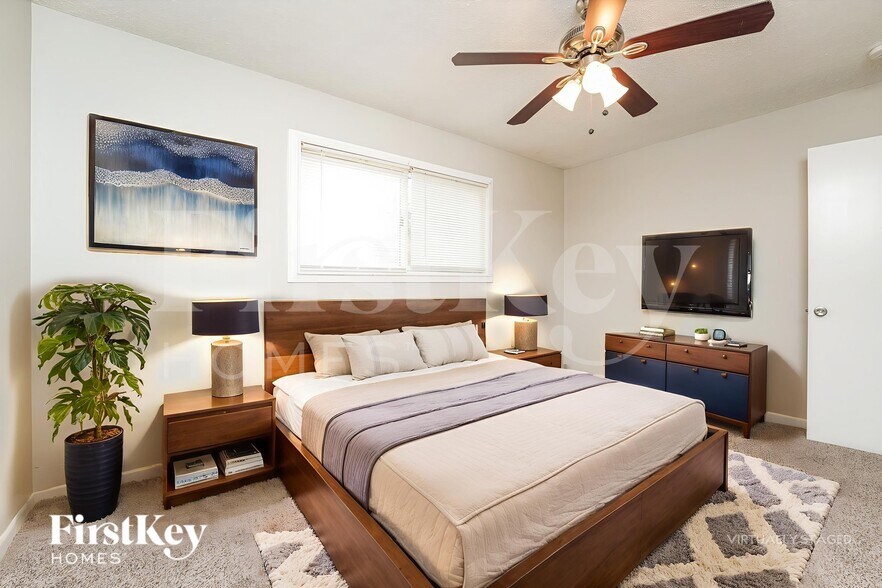 Building Photo - 123 Scarsdale Dr