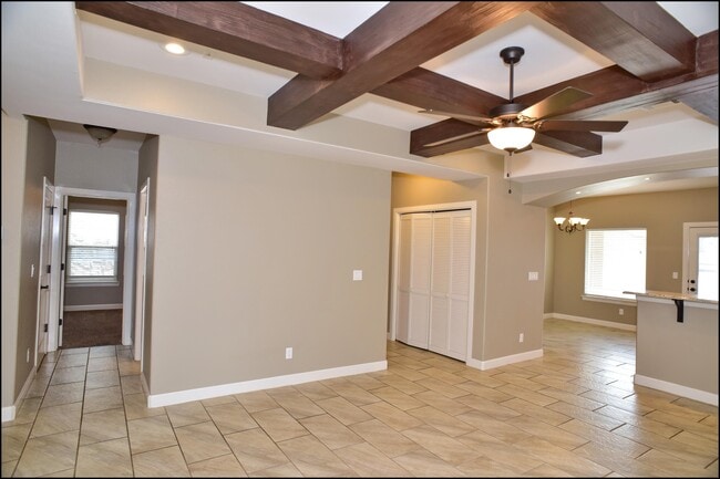 Building Photo - 3744 Loma Adriana