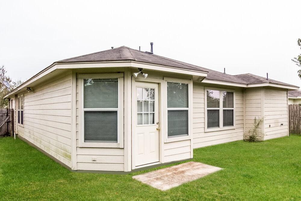Building Photo - 10743 Jordan Heights Dr