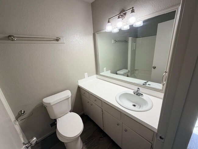 Building Photo - 3714 53rd St