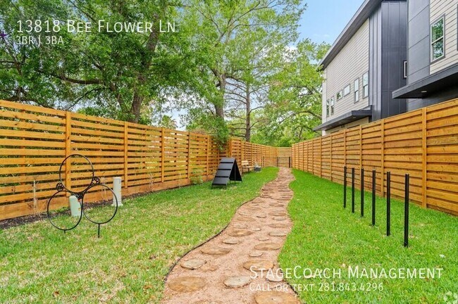 Building Photo - 13818 Bee Flower Ln