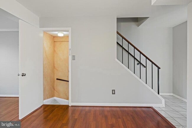 Building Photo - 7442 Adams Park Ct