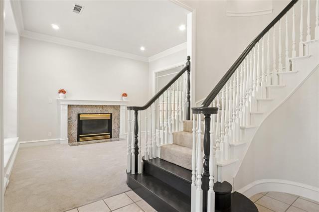 Building Photo - 1917 Cresson Dr