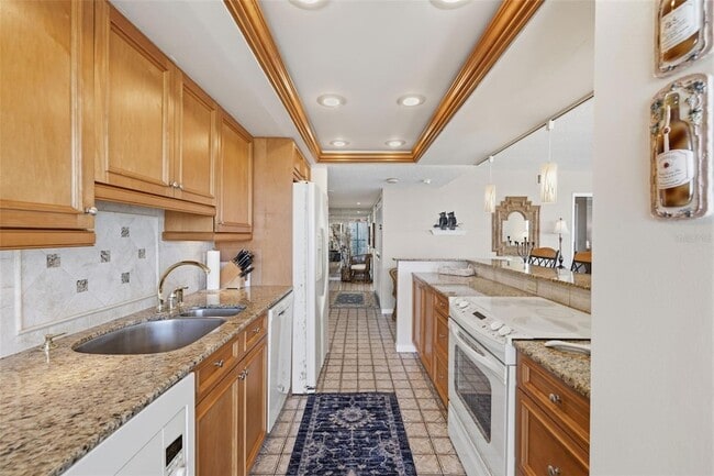 Building Photo - 9495 Blind Pass Rd