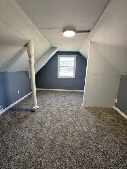 Building Photo - 1534 39th St