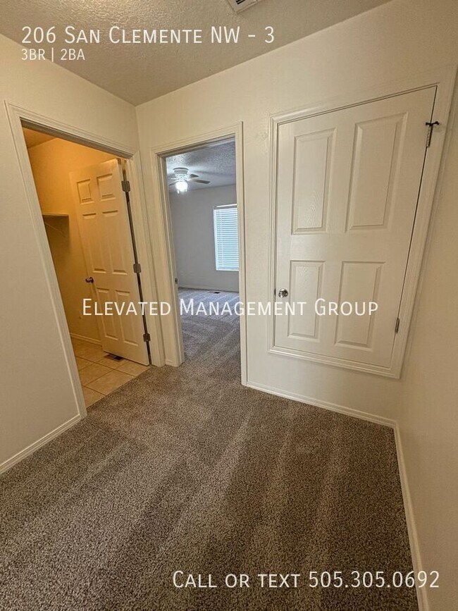 Building Photo - 206 San Clemente Ave NW