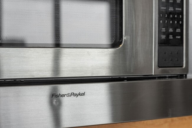 Building Photo - 929 Portland Ave