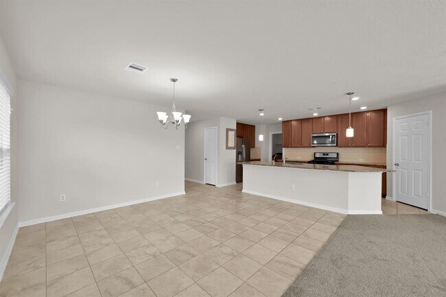 Building Photo - 1115 Littleton Ct