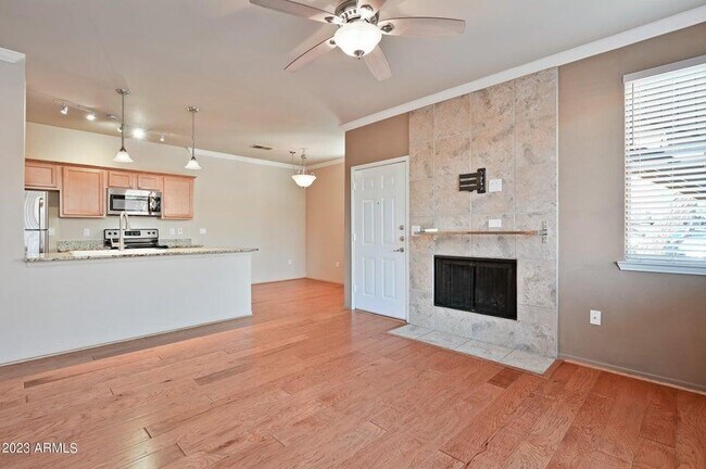 Building Photo - 7009 E Acoma Dr