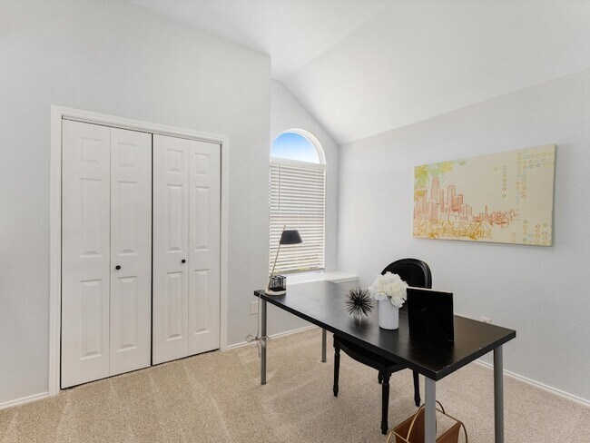 Building Photo - 2409 Baretta Dr