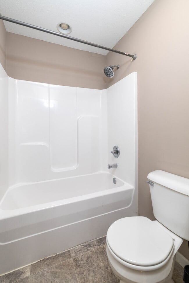 Building Photo - 2715 Honey Hill Rd