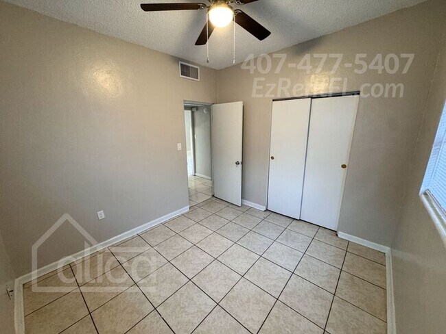 Building Photo - 4802 Burgundy Ln