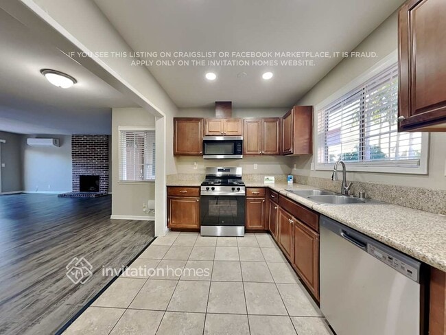 Building Photo - 7175 De Palma St