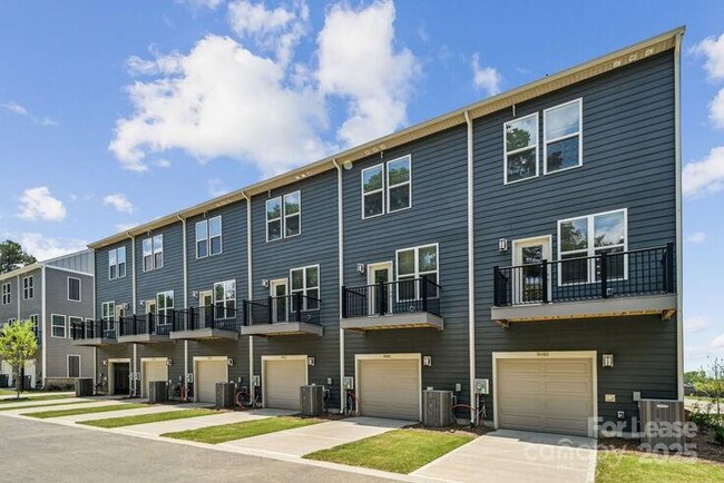 Building Photo - 4375 Raleigh St