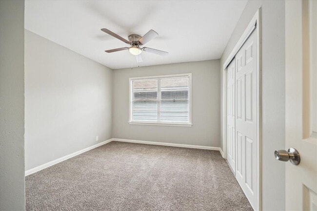 Building Photo - 6306 Thrush Dr